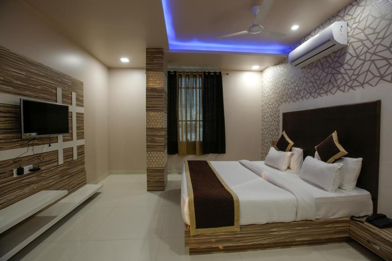 Hotel Krish Palace Pushkar Ngoại thất bức ảnh