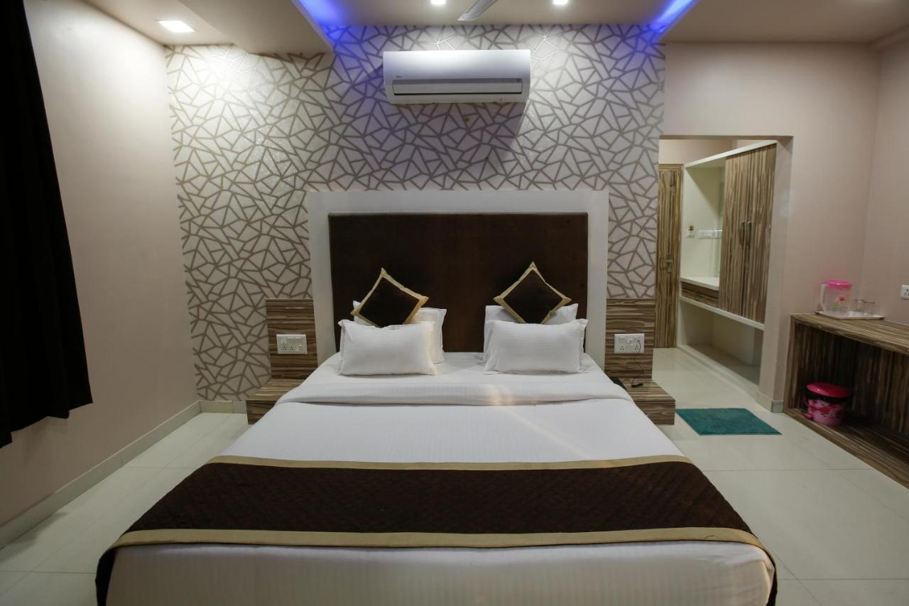 Hotel Krish Palace Pushkar Ngoại thất bức ảnh