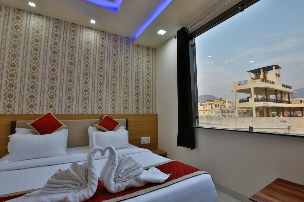 Hotel Krish Palace Pushkar Ngoại thất bức ảnh